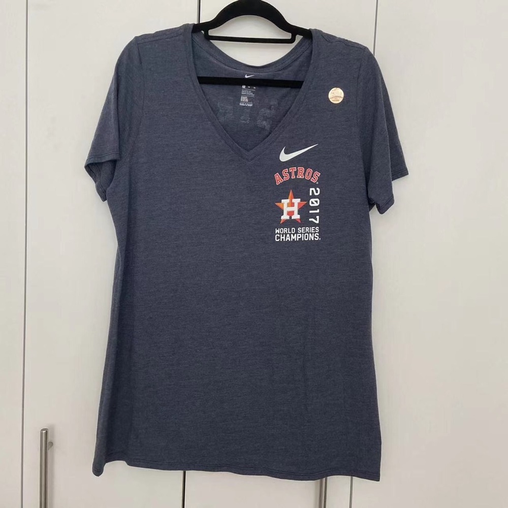 Women’s Nike Houston Astros 2017 World Series Champions Tee Size XL